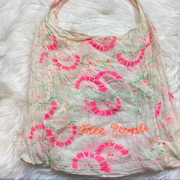 Free People Cream & Pink Floral Cheesecloth Reusable Boho Tote Bag - Picture 10 of 12